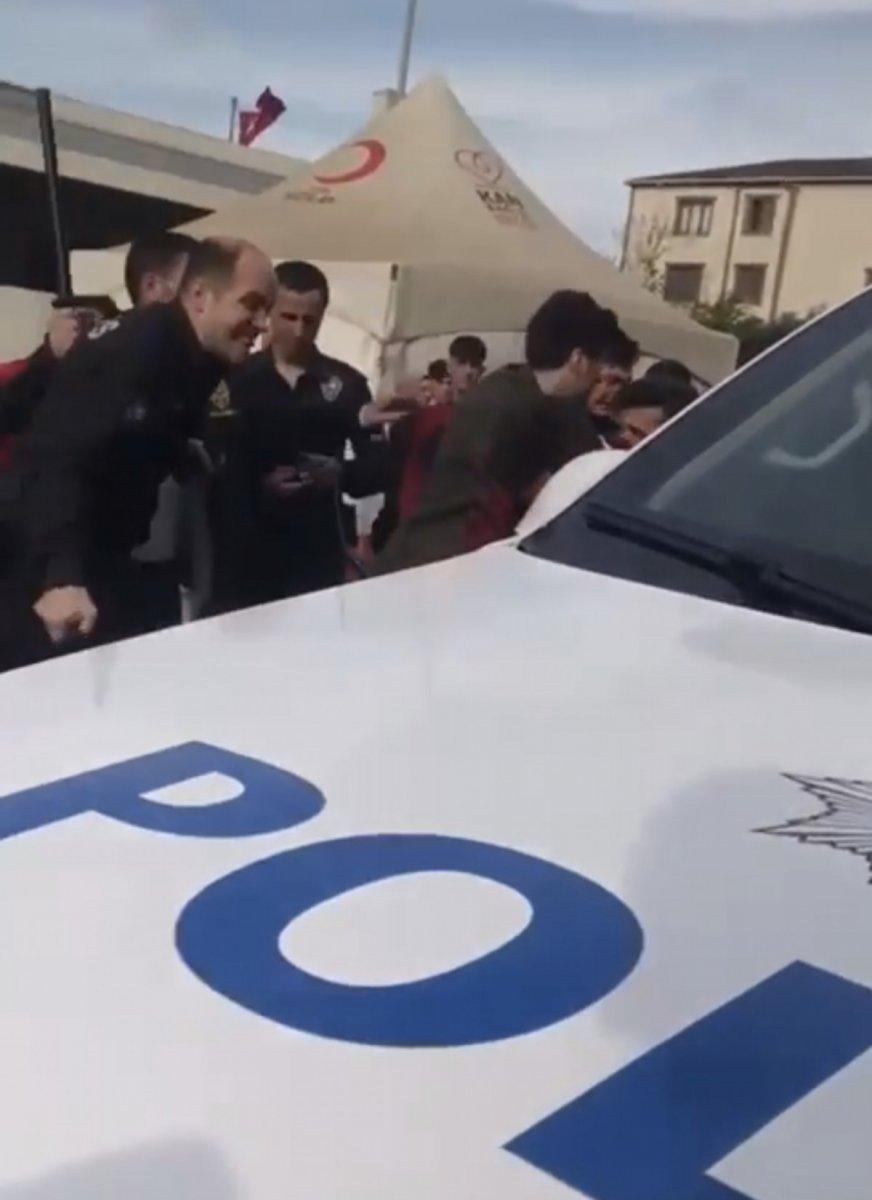 Sultanbeyli’de kot pantolon kavgası mağazadan sokağa taştı