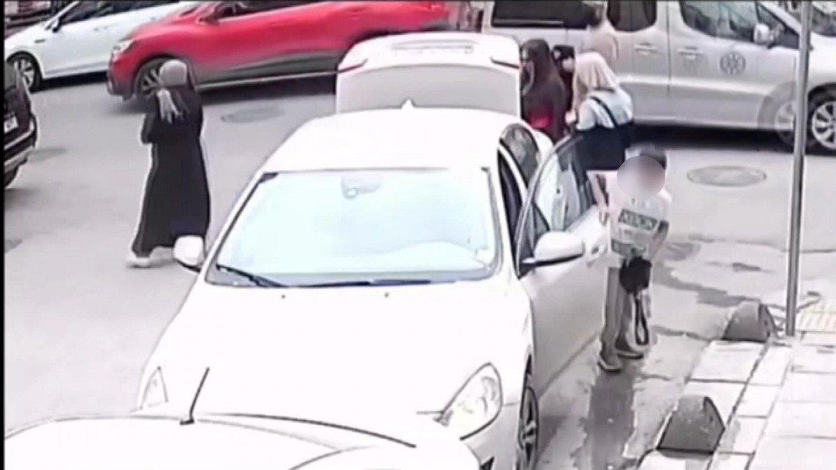 Sultangazi'de, çocuğa hırsızlık yaptırırken kameraya yakalandılar