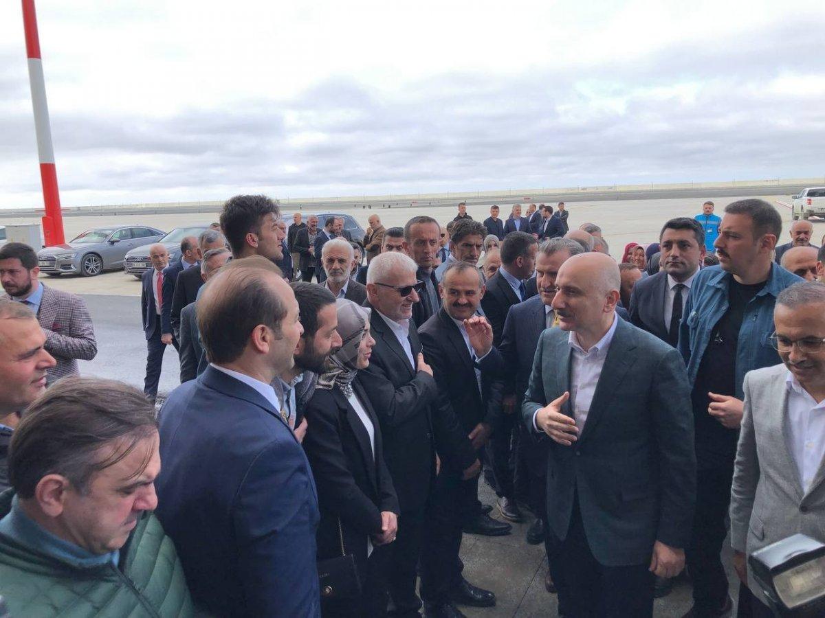 Adil Karaismailoğlu, Rize-Artvin Havalimanı'nı inceledi