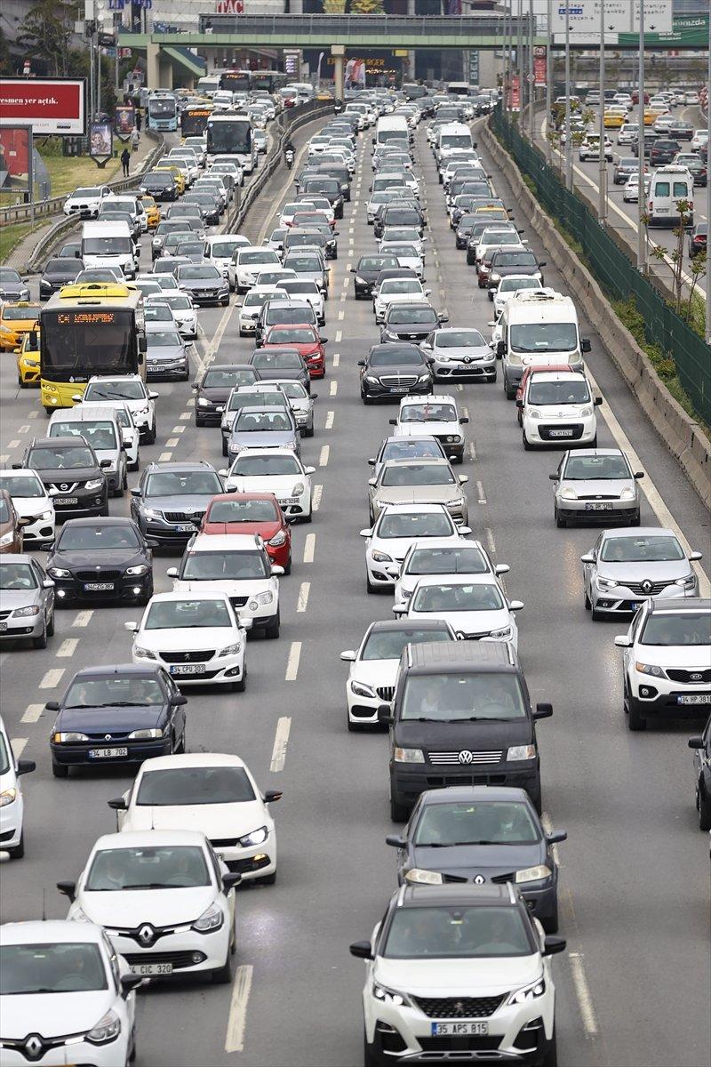 İstanbul'da trafik yoğunluğu yüzde 65'e yükseldi