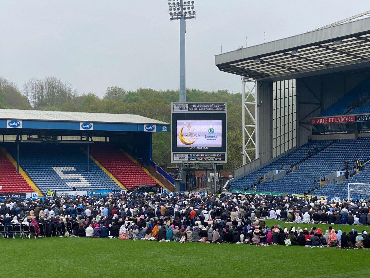 Blackburn Rovers'tan bayram namazı jesti