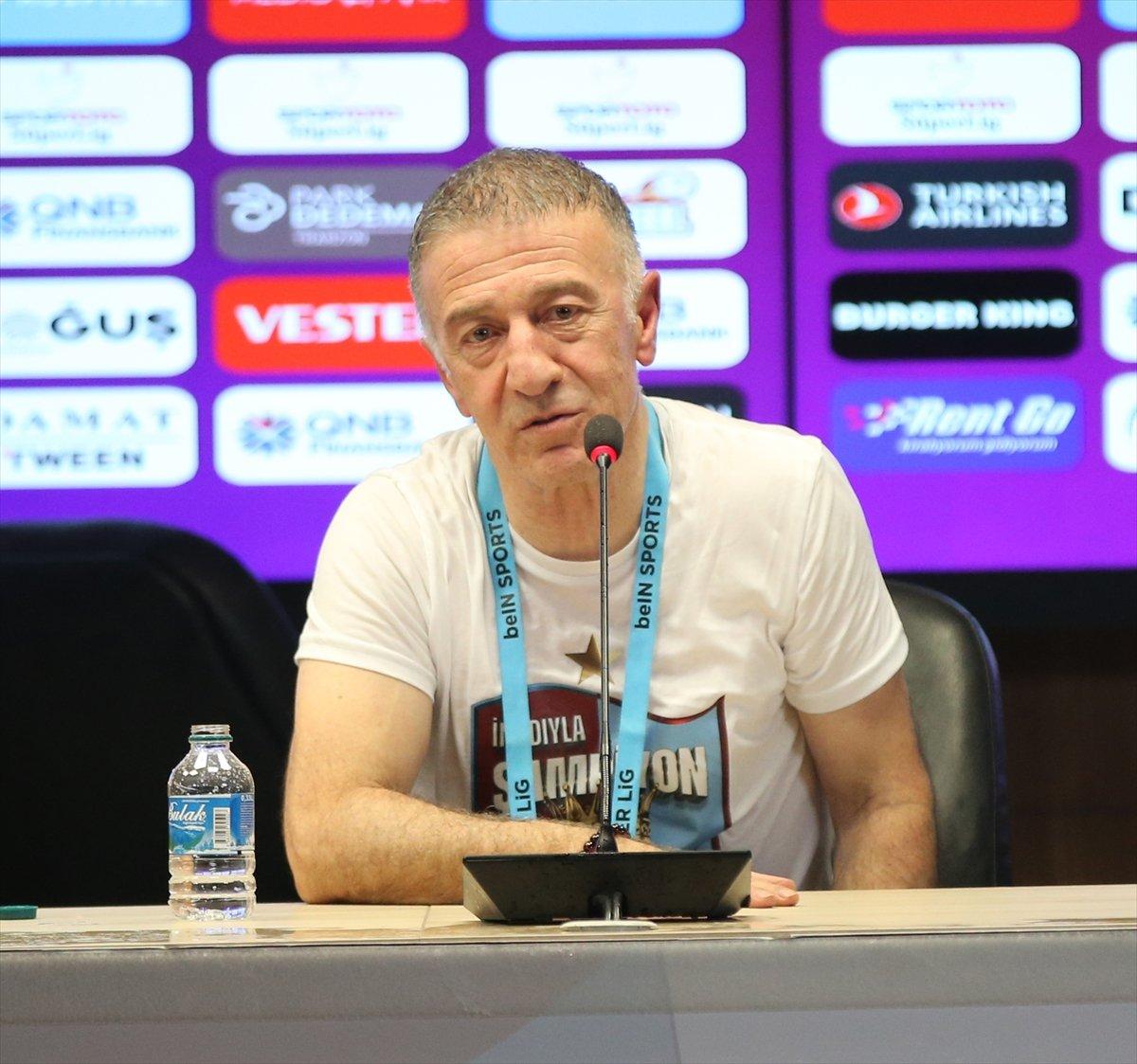 Ahmet Ağaoğlu'ndan anıt çağrısı