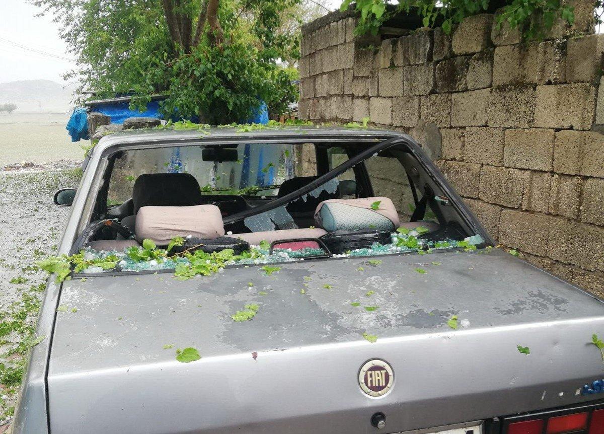 Adıyaman’da ceviz büyüklüğünde dolu yağdı