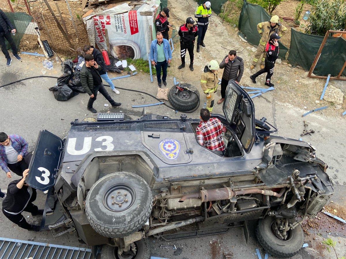 Sarıyer'de zırhlı aracın kaza yapması sonucu 2 polis yaralandı