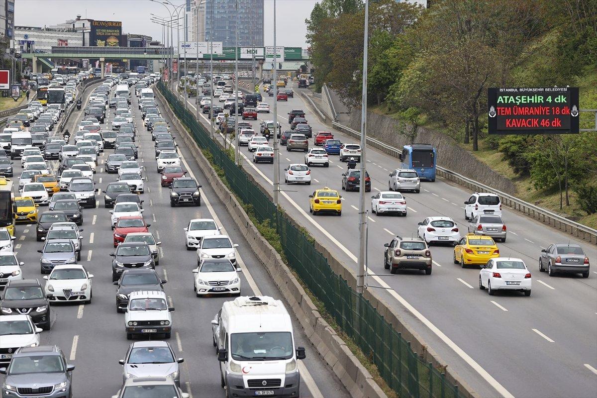 İstanbul'da trafik yoğunluğu yüzde 65'e yükseldi