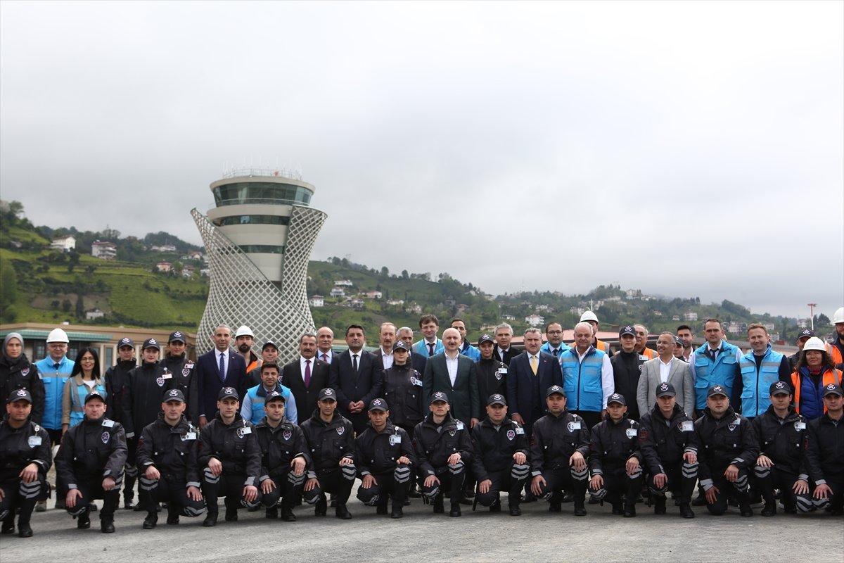 Adil Karaismailoğlu, Rize-Artvin Havalimanı'nı inceledi