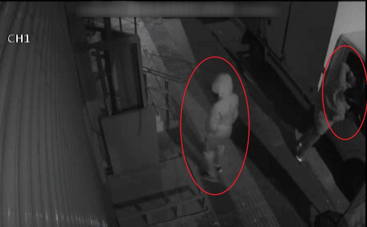 Diyarbakır'da, tükürüklerini kullanarak hırsızlık yapan şahıslar yakalandı