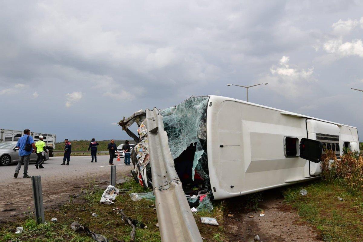 Gaziantep'te yolcu otobüsü ile tır çarpıştı: 14 yaralı