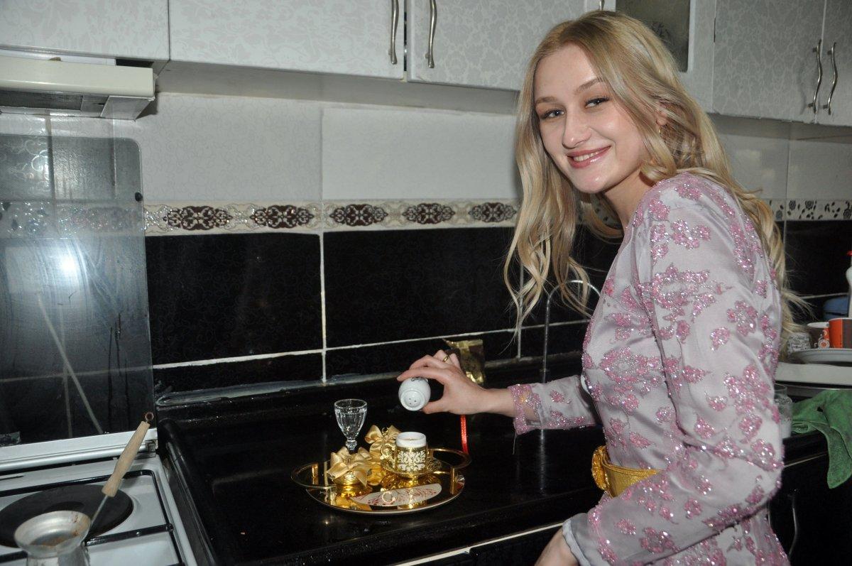 Savaş nedeniyle ülkesinde nişan yapamayan Ukraynalı gelin Hakkari'ye geldi