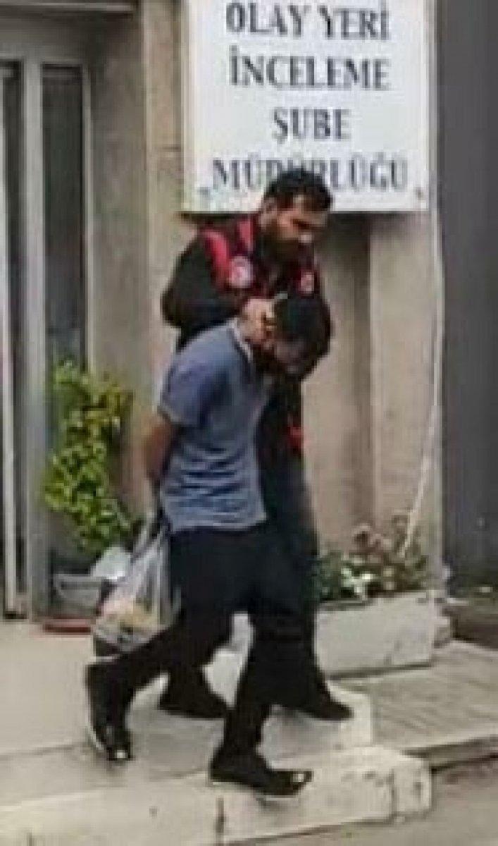 İzmir’de eşini öldüren şahıs: Başkalarıyla konuştuğundan şüphelendim