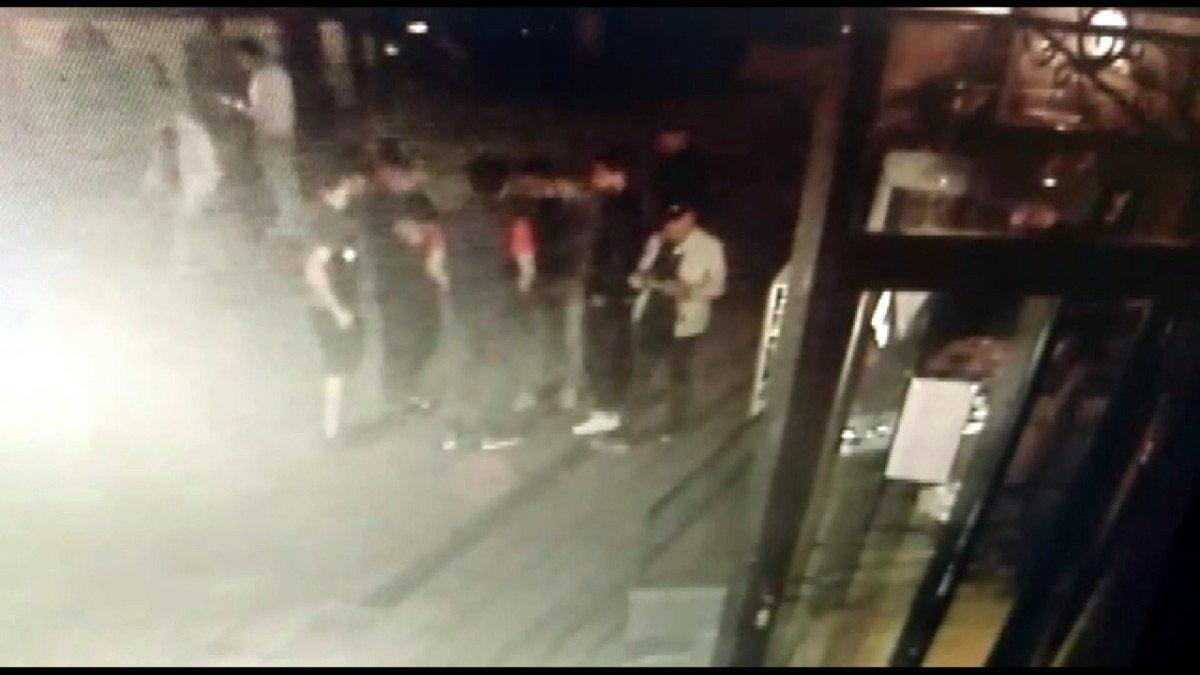 Esenyurt'ta, polisiz yalanıyla Iraklı adamın 4 bin dolarını dolandırdılar