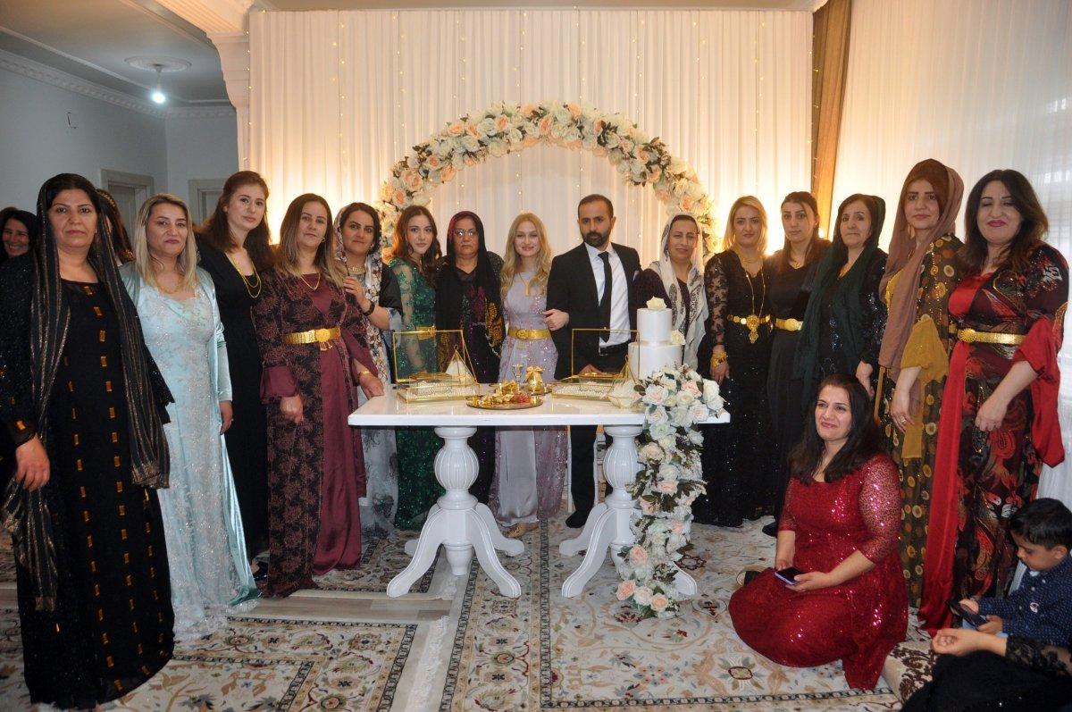 Savaş nedeniyle ülkesinde nişan yapamayan Ukraynalı gelin Hakkari'ye geldi