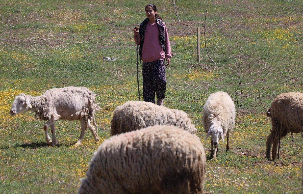 Öğretmenleri sayesinde dart sporuna başlayan Ceylin'in hedefi Avrupa