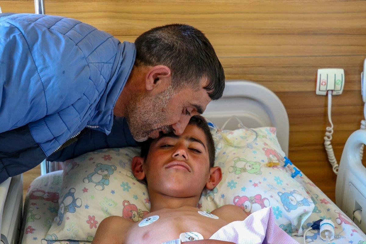 Kars'ta, kaybolduktan 4 gün sonra bulunan çocuğun sağlık durumu iyi