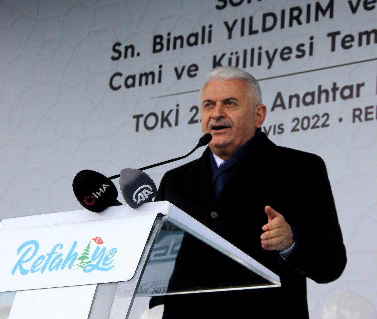 Binali Yıldırım, ailesinin Erzincan'da yaptırdığı külliyenin temelini attı