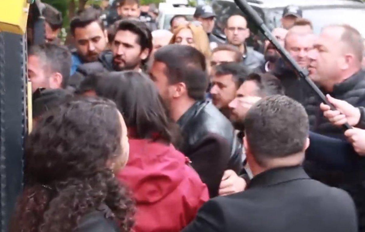 Ankara'daki HDP binası önünde 'katil polis' sloganları atıldı