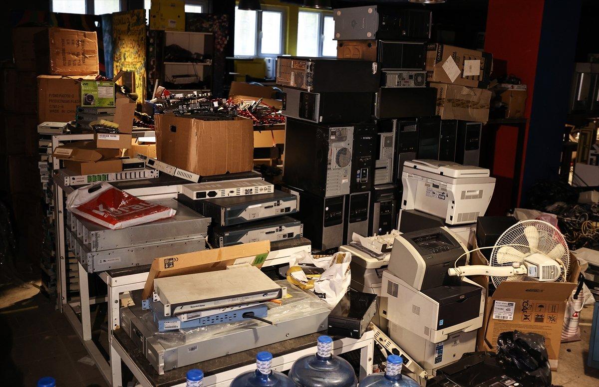 E-atıklar geri dönüştürülerek ekonomiye kazandırılıyor