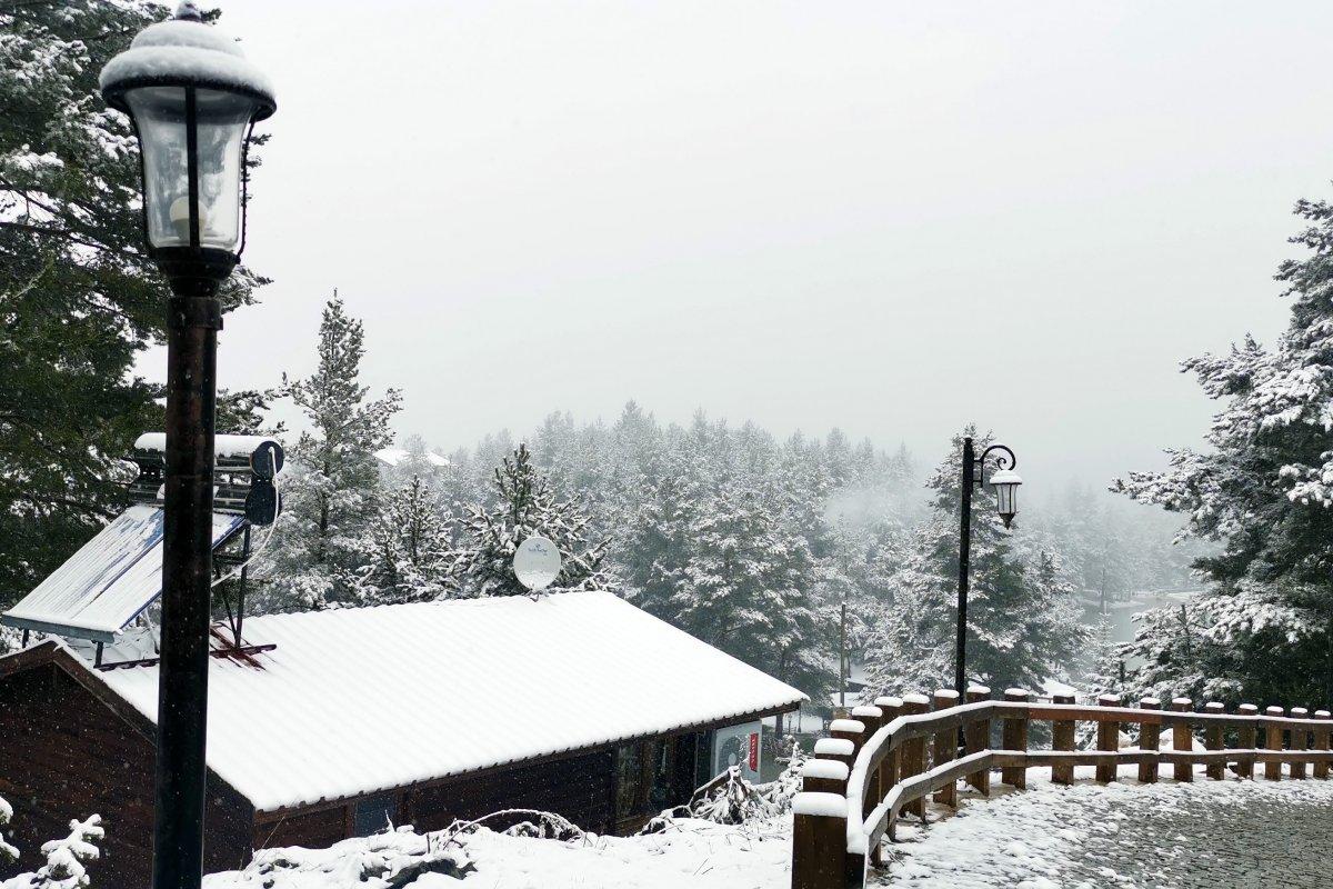 Gümüşhane'ye mayıs ayında kar yağdı