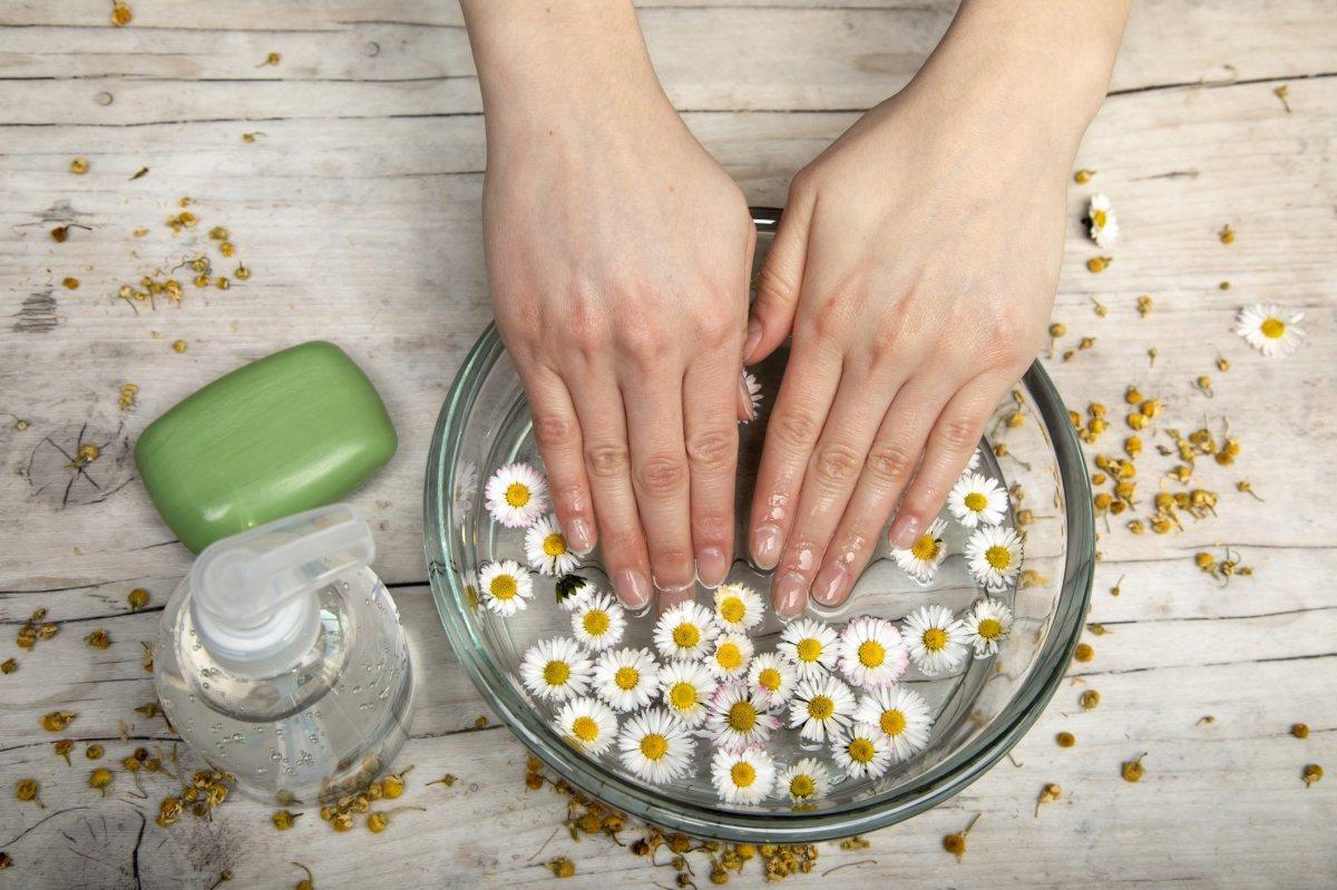 Uçukları hızlı bir şekilde tedavi etmek için 8 yöntem