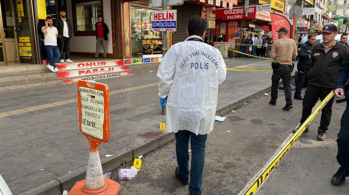 Diyarbakır'da kurşun yağdıran şahıs, otomobille kaçarken yayayı ezdi