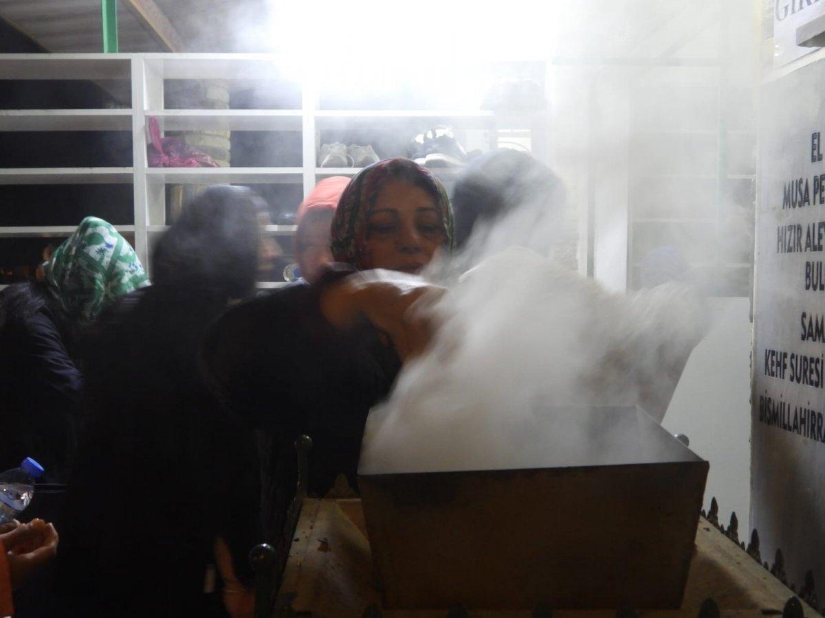 Hz. Hızır Türbesi'ne ziyaretçi akını