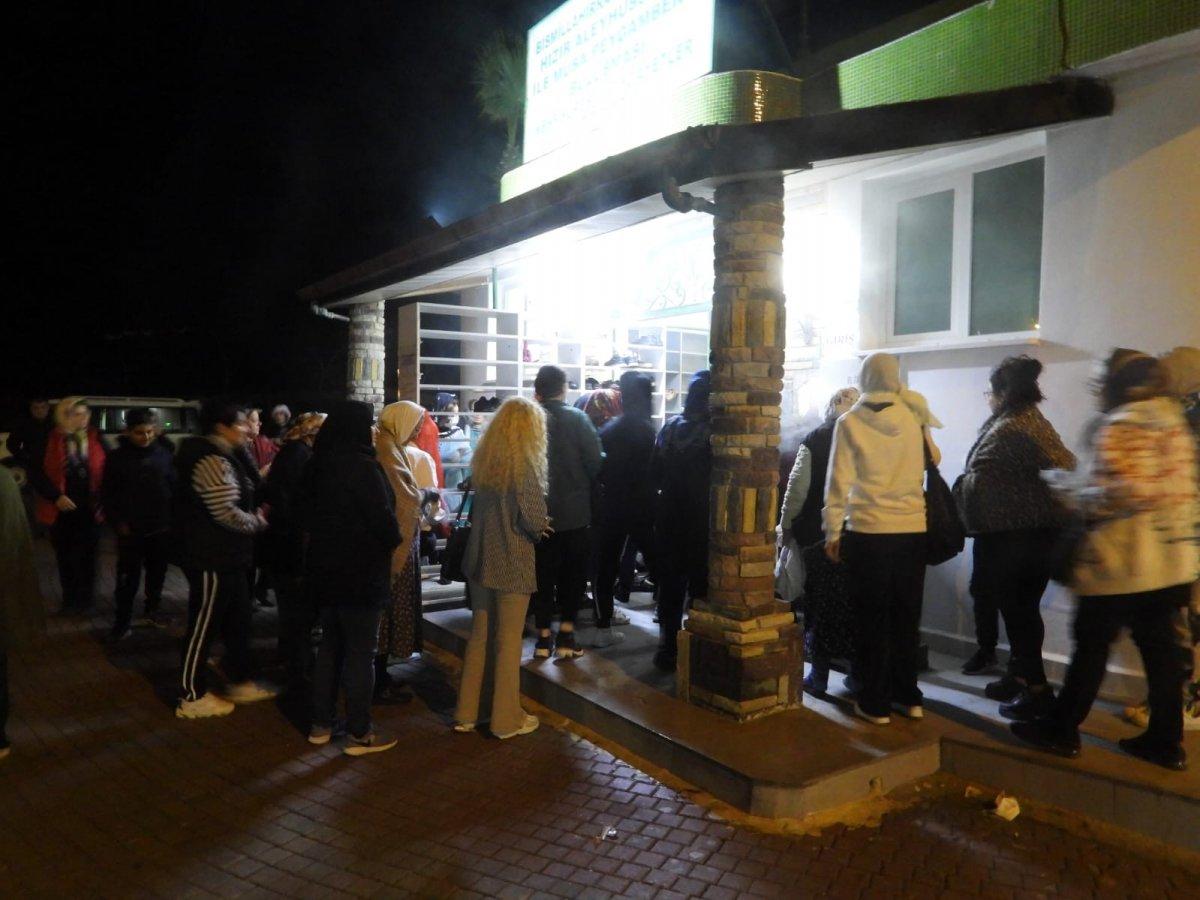 Hz. Hızır Türbesi'ne ziyaretçi akını