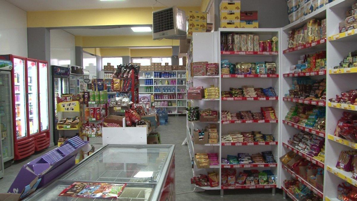 Denizli'de markete giren hırsız, kendini trambolinle sakladı