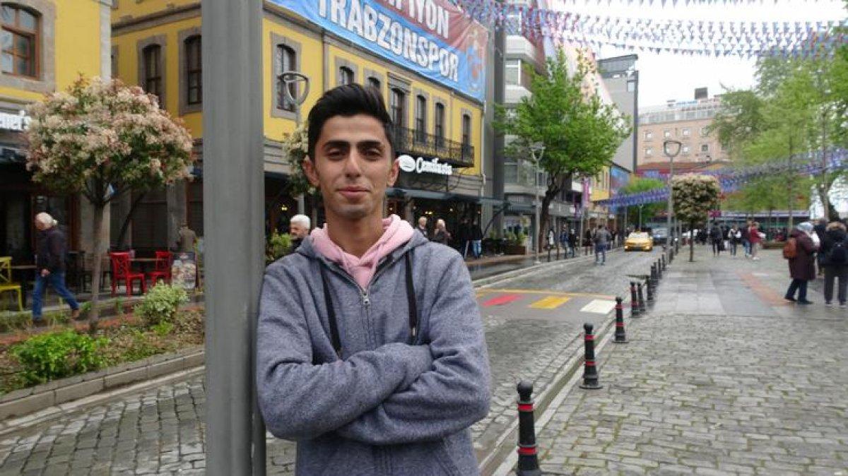 Şampiyonluk kutlamalarında direğe çıkan taraftar konuştu