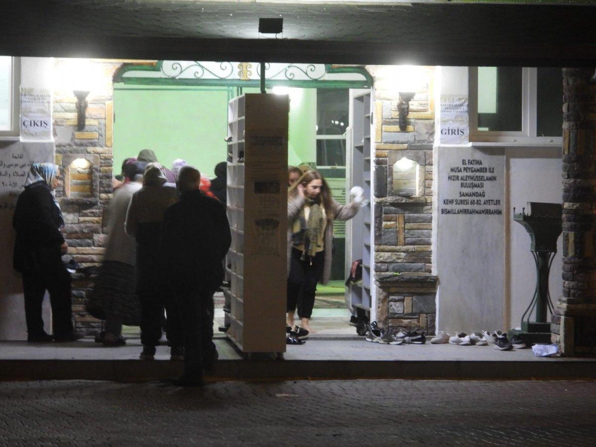 Hz. Hızır Türbesi'ne ziyaretçi akını