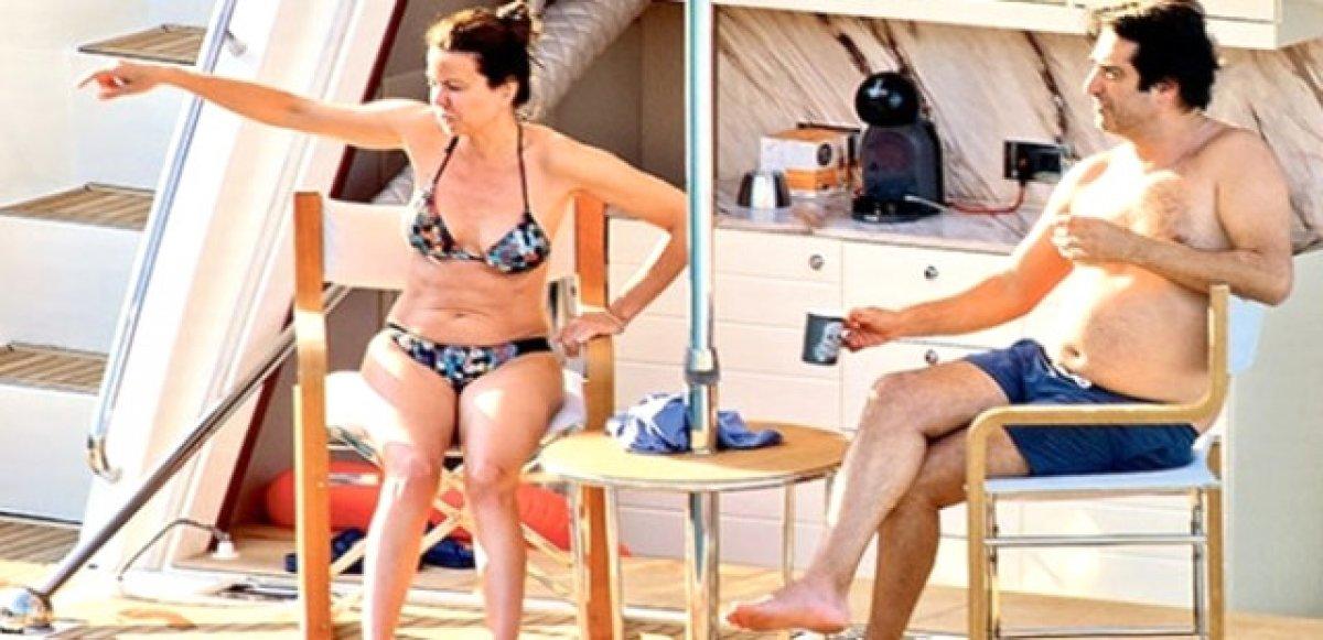 Mahsun Kırmızıgül: İnsanlar mutsuzluk denizinde boğuluyor