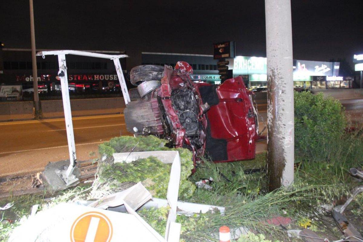 Kocaeli'de dur ihtarına uymayan araç kaza yaptı