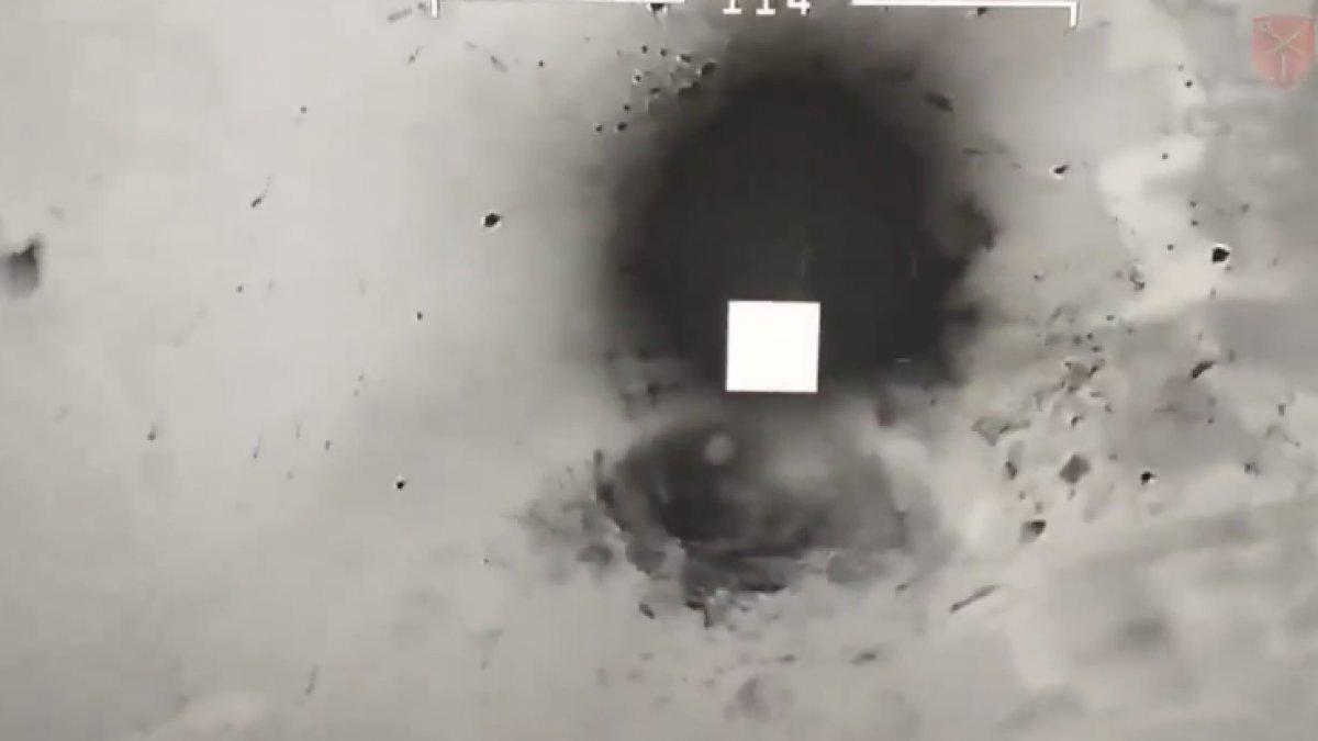 Ukrayna, Yılan Adası'ndaki Rus gemisini SİHA ile vurdu