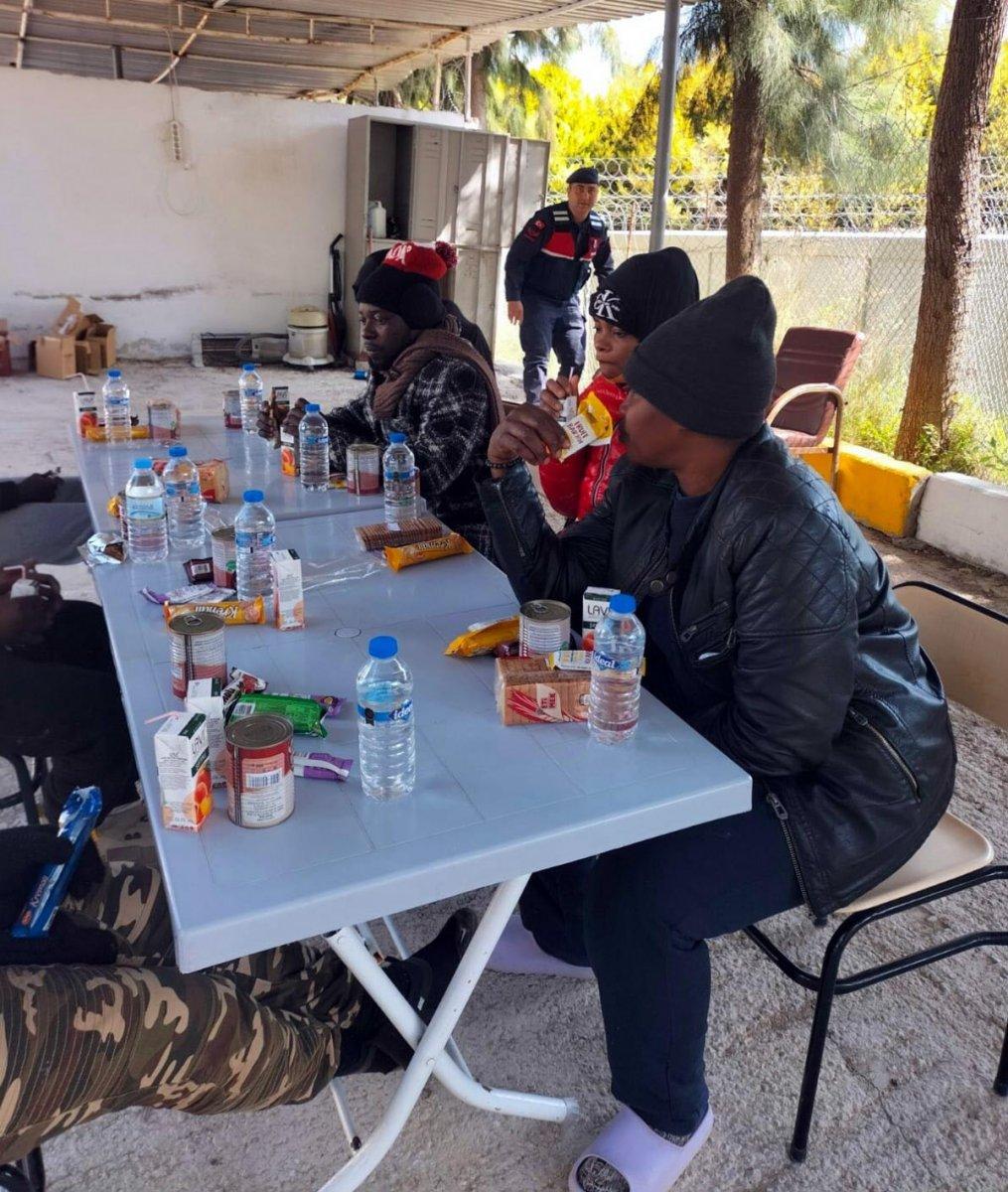 İzmir’de 60 göçmene para cezası