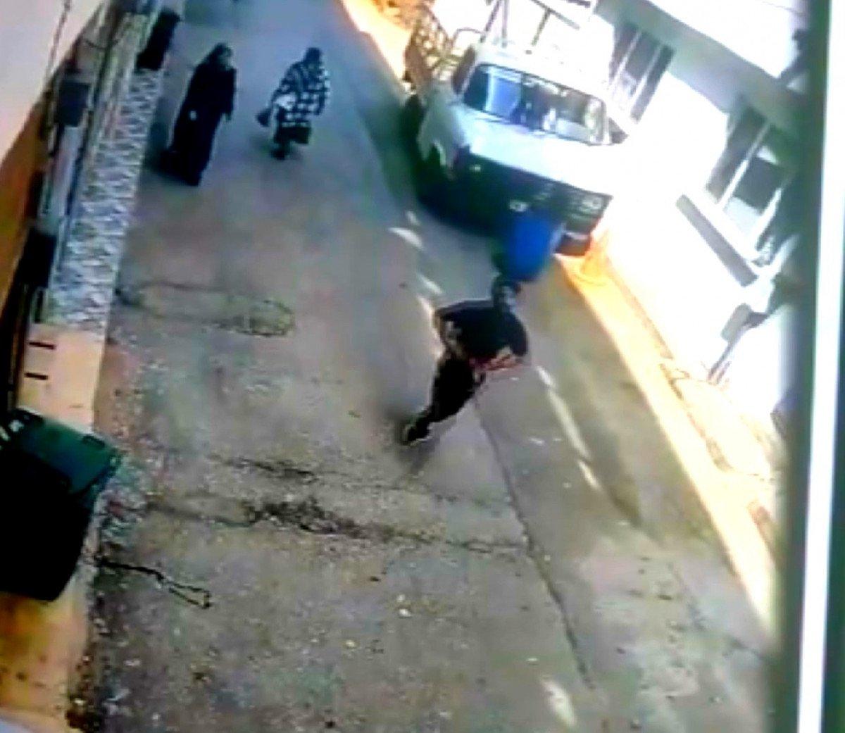 Bursa'da polis kılığındaki dolandırıcıya gözaltı