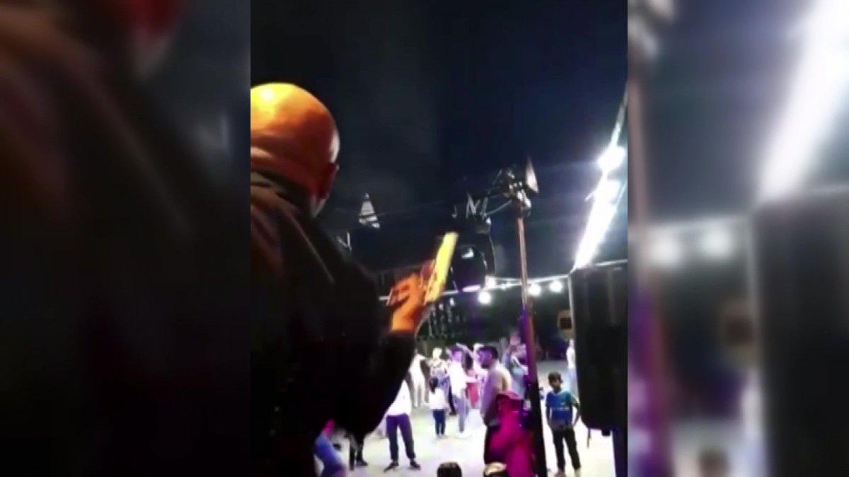 Denizli'de sokak düğününde silahlar patladı