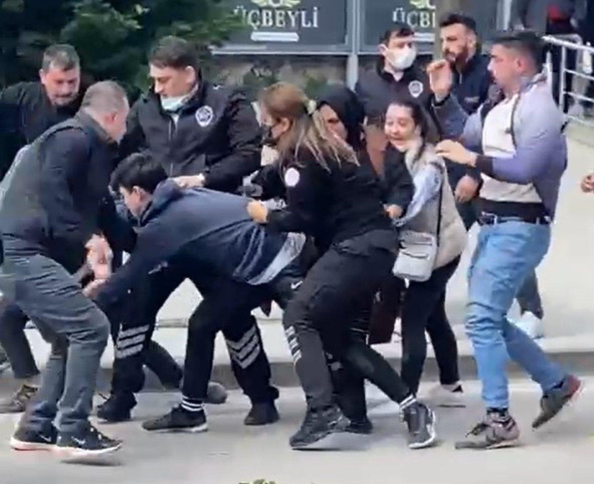 Kocaeli'de hastanedeki kuzenler birbirine girdi