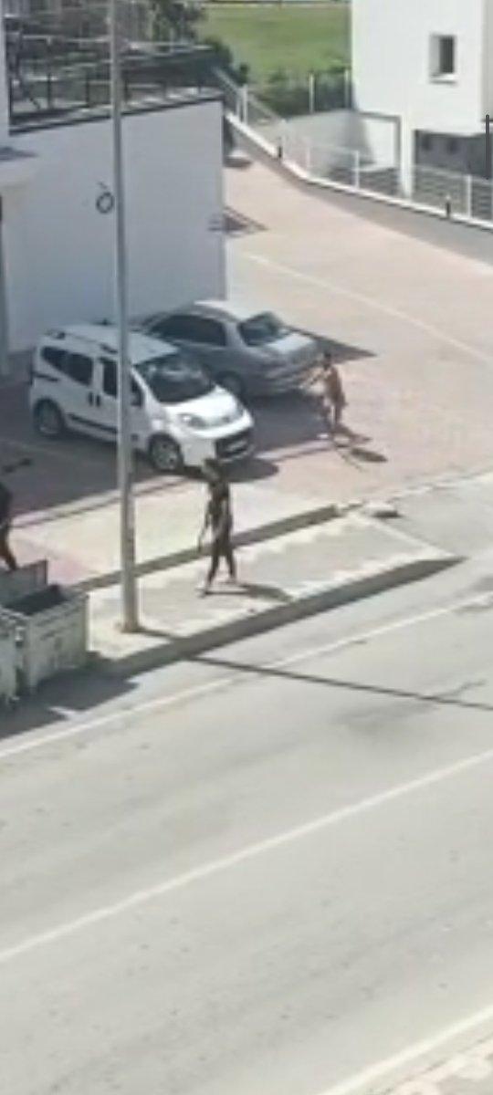 Kuşadası’nda spor salonu sahibi ile müşteriler arasında kavga