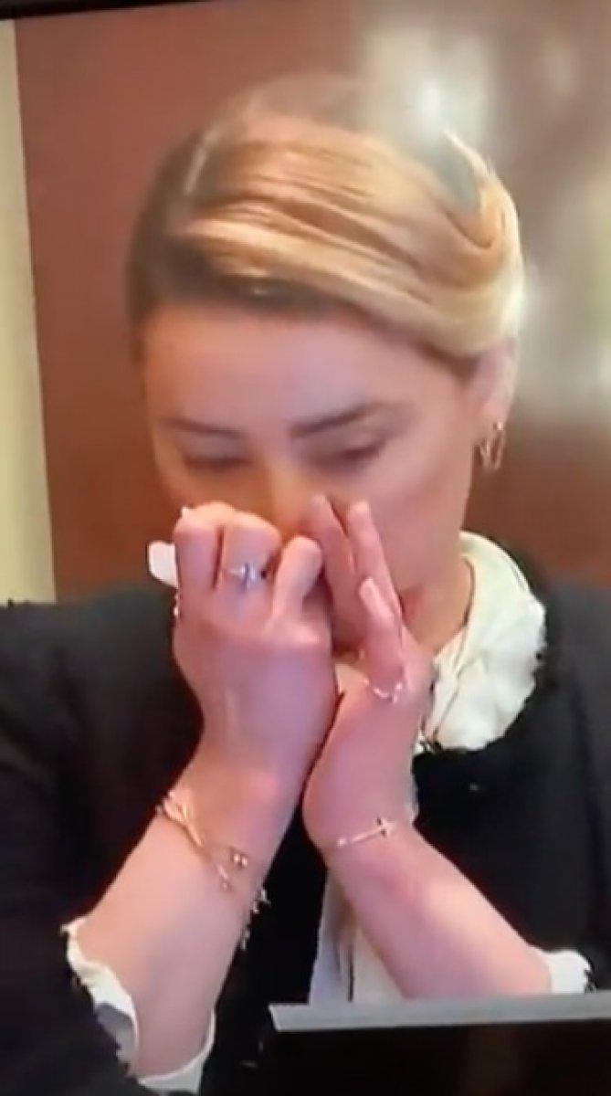 Amber Heard'ün mahkemede uyuşturucu kullandığı iddiası