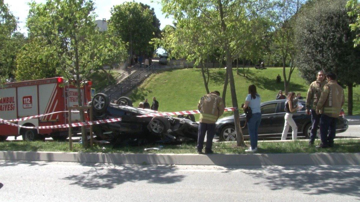 Ümraniye'de takla atan otomobil yola savruldu