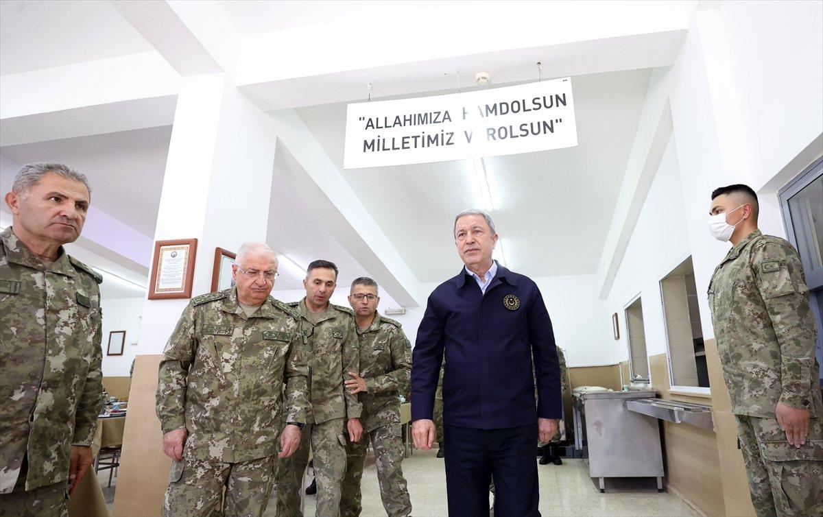 Cumhurbaşkanı Erdoğan, hudut hattındaki Mehmetçik'e seslendi