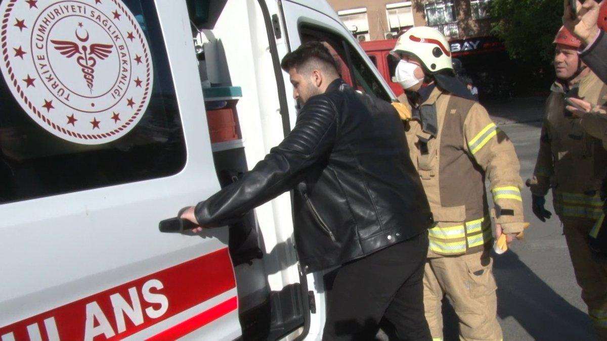 Kadıköy'de alkollü sürücünün çarptığı araç takla attı: 1 yaralı