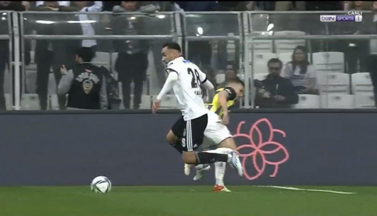 Filip Novak derbiye damga vurdu