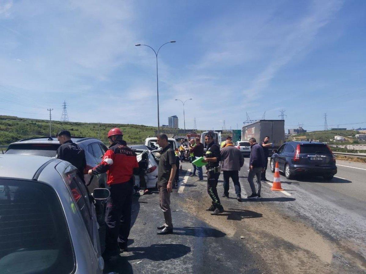 TEM’de zincirleme kaza: 10 yaralı