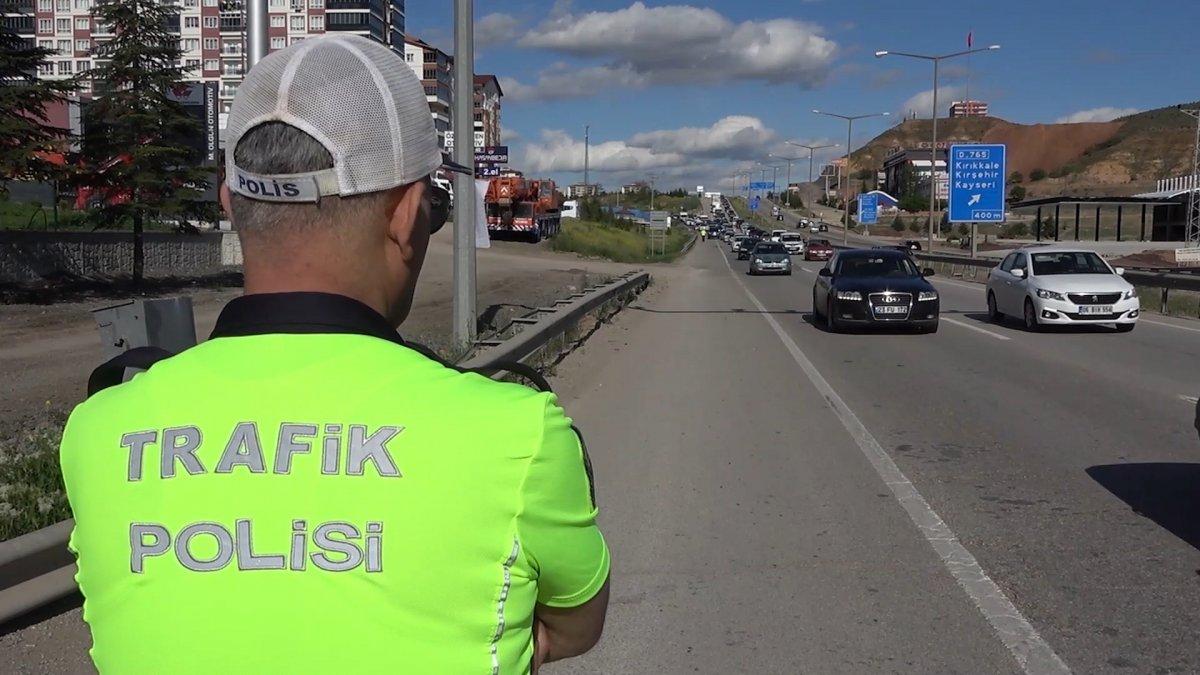 Tatilcilerin dönüş yolcuğu sürüyor