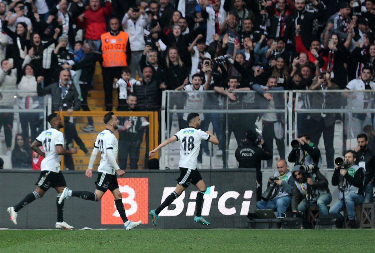 Beşiktaş ile Fenerbahçe berabere kaldı