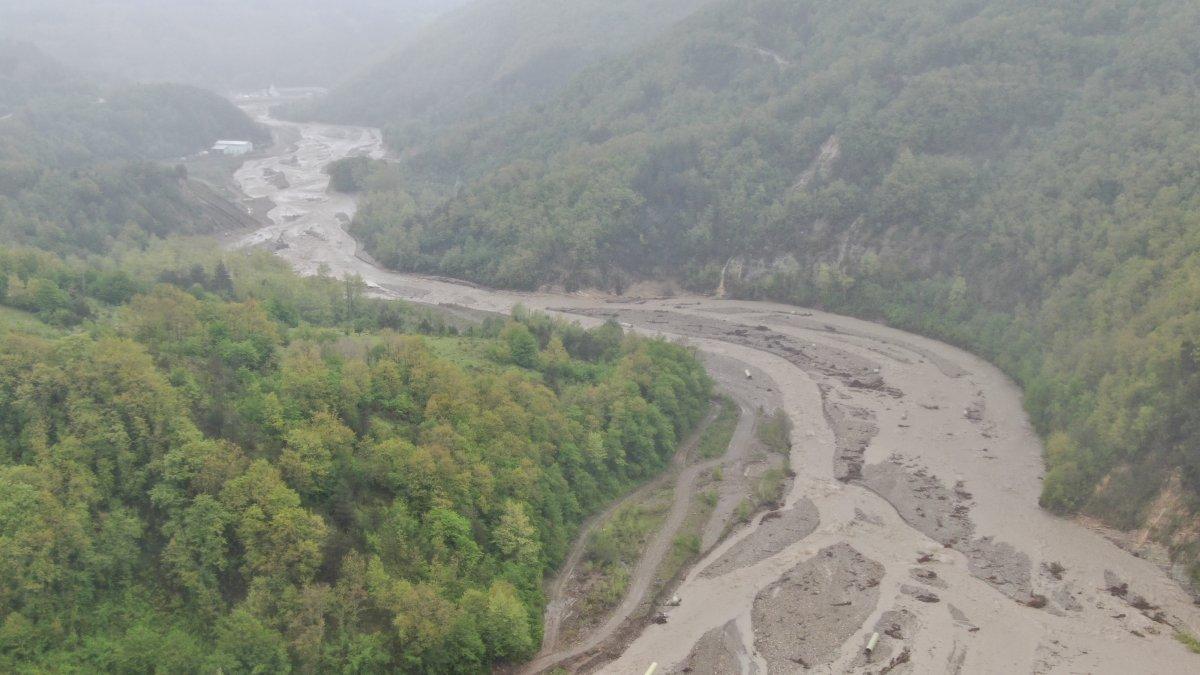 Kastamonu'da 14 köyü birbirine bağlayan köprü sele dayanamadı