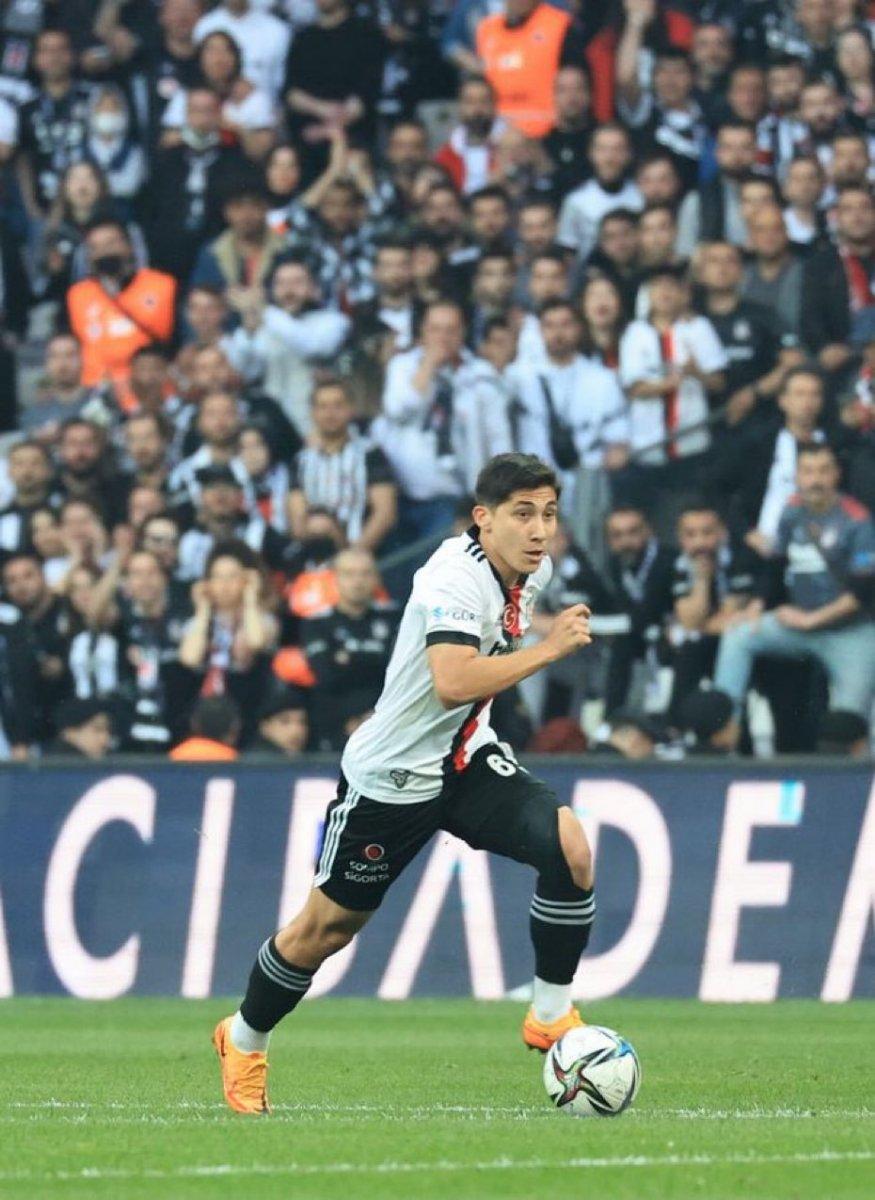 Emirhan İlkkan performansıyla alkış aldı