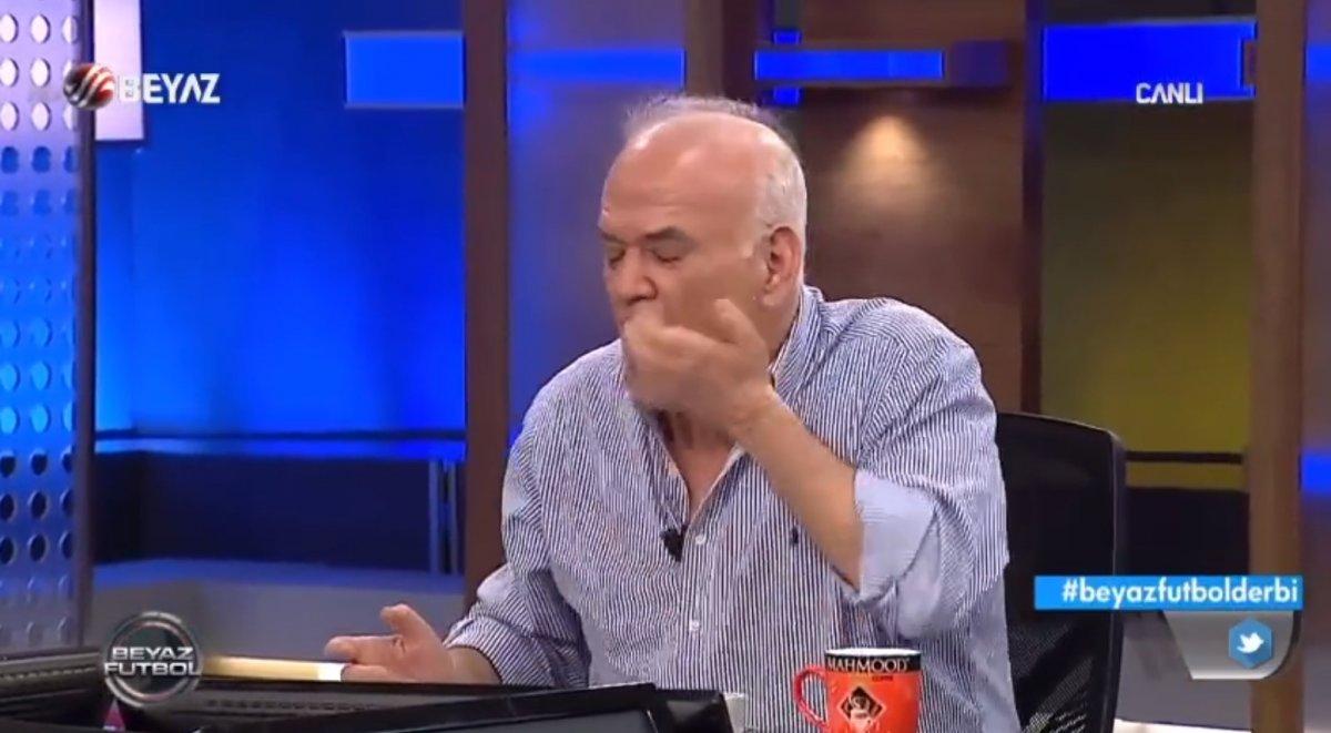 Ahmet Çakar canlı yayında sinek yedi