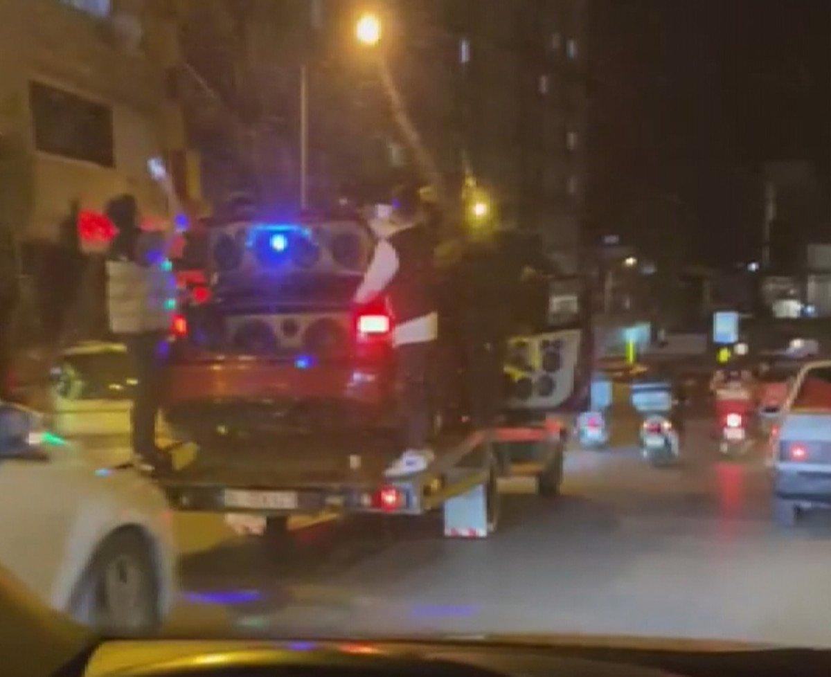 Arnavutköy’de ceza yiyen sürücü, müziğin sesini kısmadı