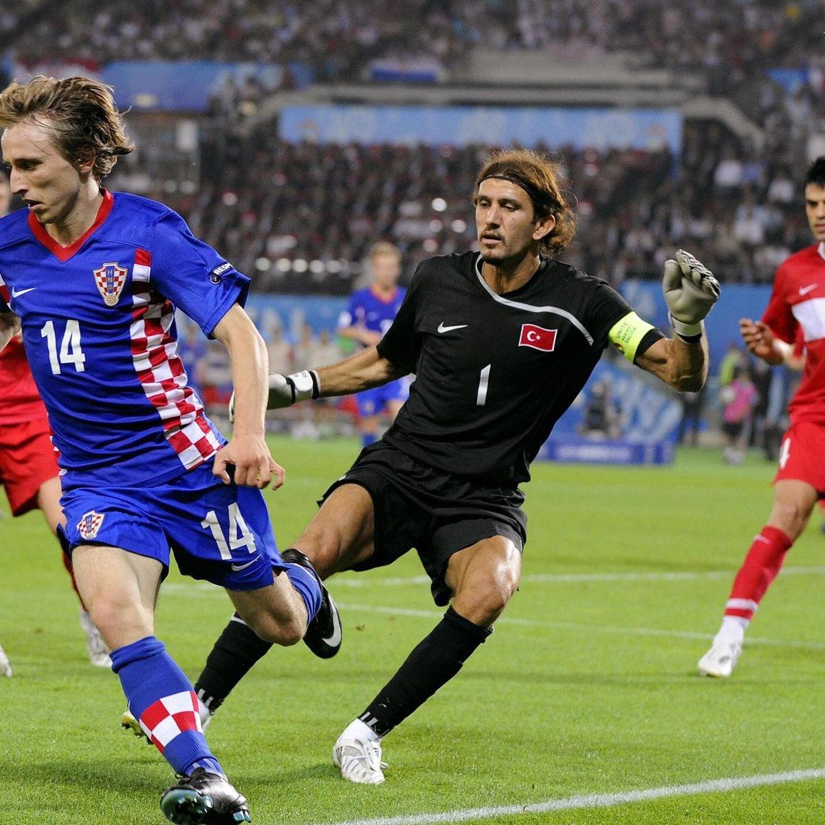 Rüştü Reçber 49 yaşında